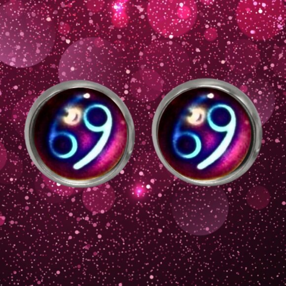 BLUE-PURPLE CANCER SIGN ZODIAC CABOCHON EARRINGS - Picture 1 of 4